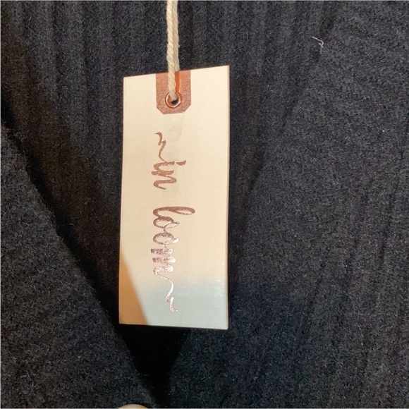 In Loom skirt and sweater set Black Size Large New with tag - Picture 13 of 15